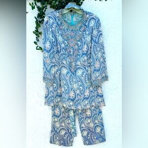 1960s Blue and Pink Tunic with pants with fantastic beading on tunic